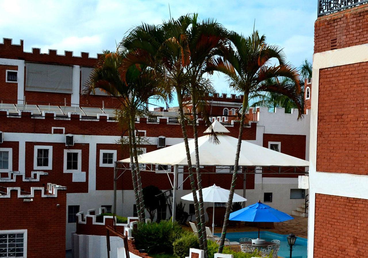 Medieval Hotel Tres Coracoes Esterno foto